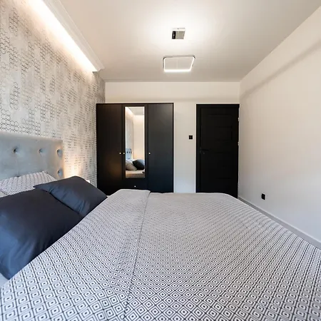 Black Luxury * كاتوفيتسه