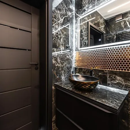 Black Luxury Apartment Katowice